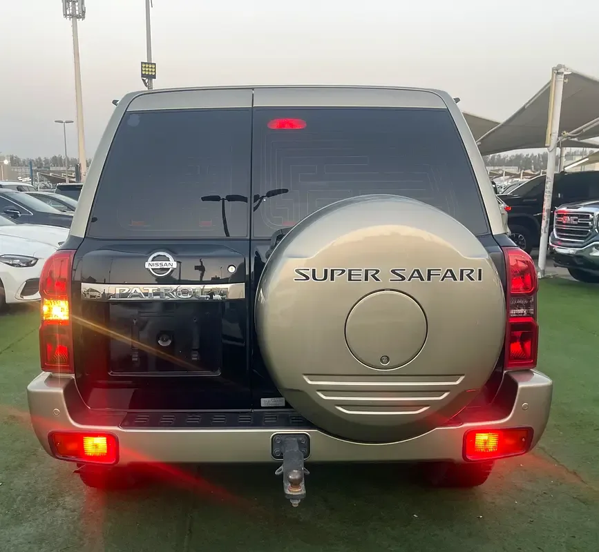 Nissan Patrol 3.5 AT 4WD (425 hp) - 12