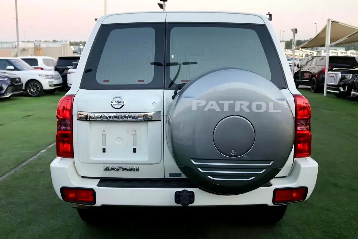 Nissan Patrol 3.5 AT 4WD (425 hp) - 6