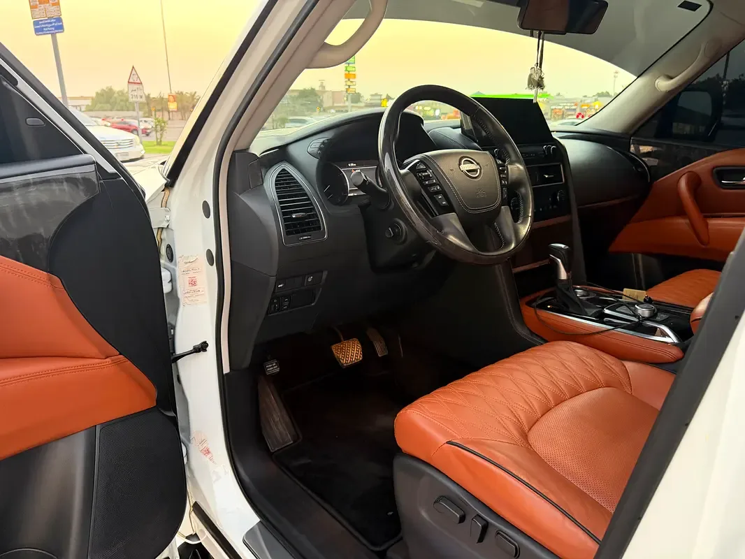 Nissan Patrol 3.5 AT 4WD (425 hp) - 12
