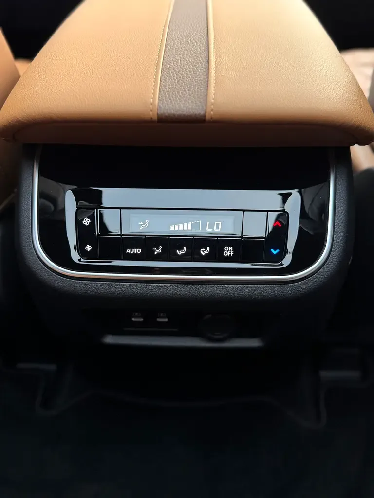 Nissan Patrol 3.5 AT AWD (495 hp) - 17