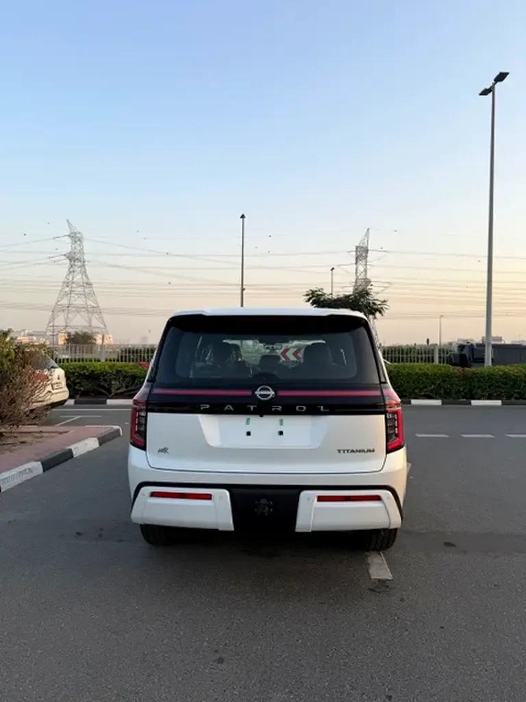 Nissan Patrol 3.5 AT AWD (495 hp) - 9