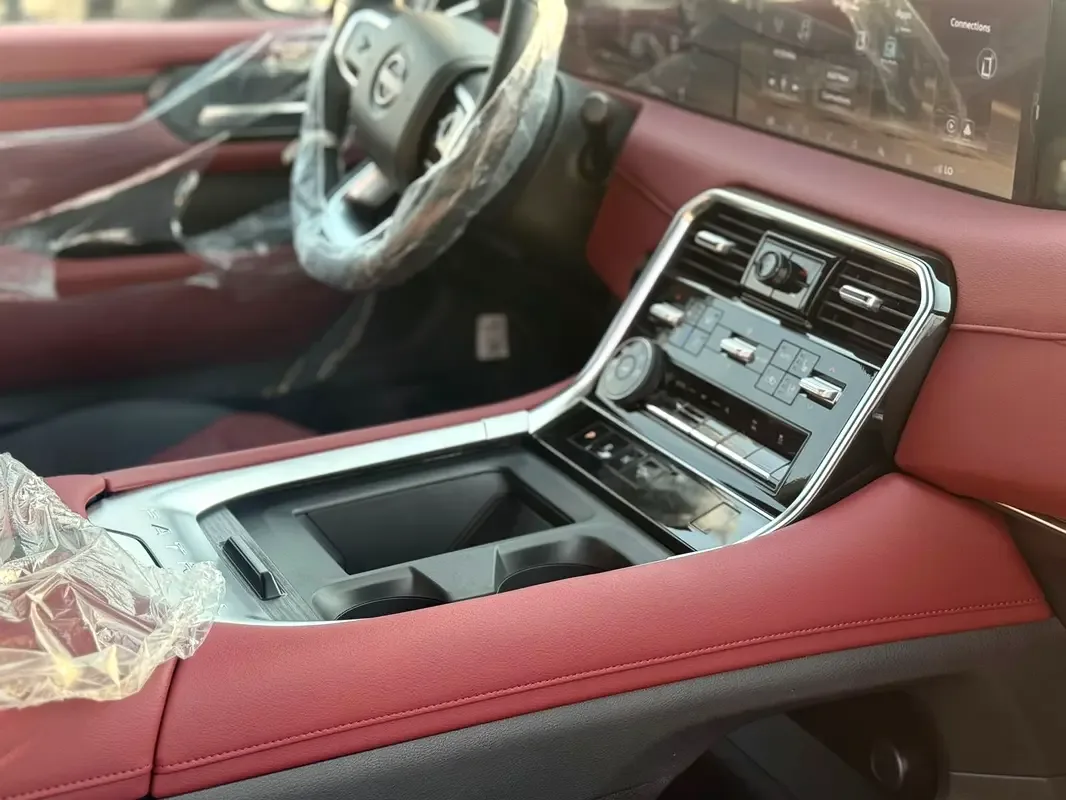 Nissan Patrol 3.5 AT AWD (495 hp) - 11