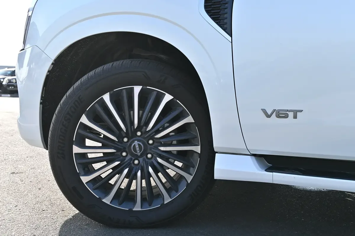 Nissan Patrol 3.5 AT AWD (495 hp) - 18