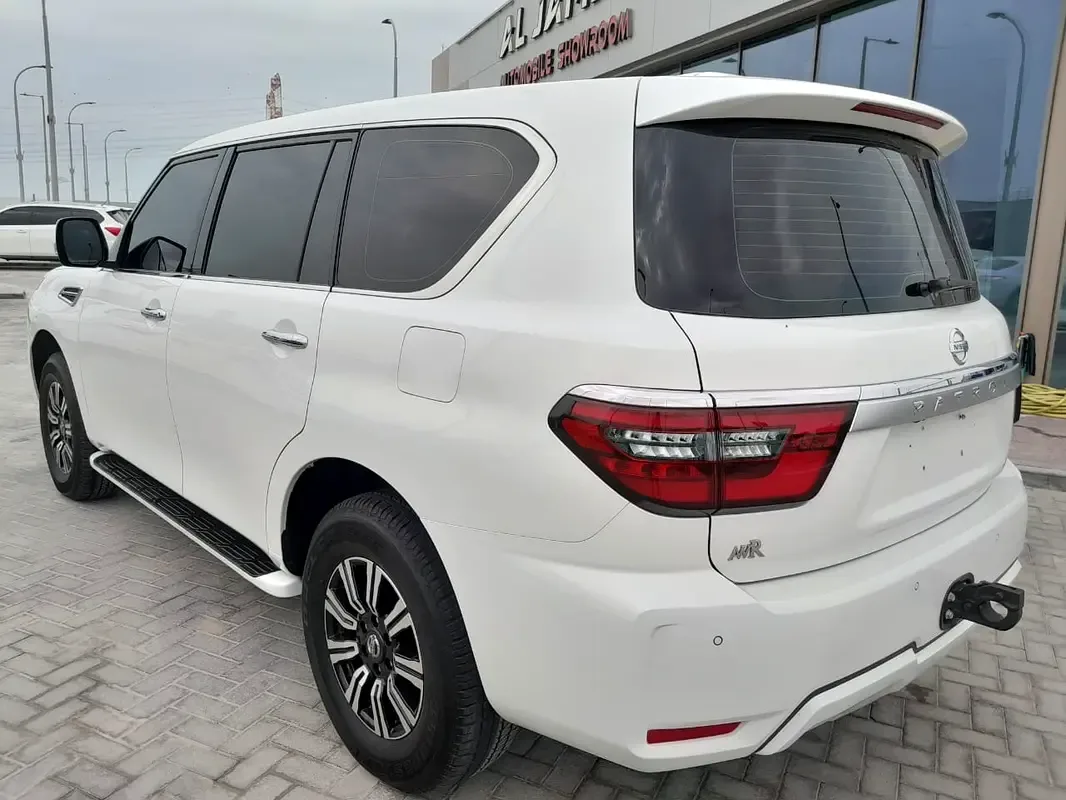 Nissan Patrol 3.8 AT 4WD (316 hp) - 6