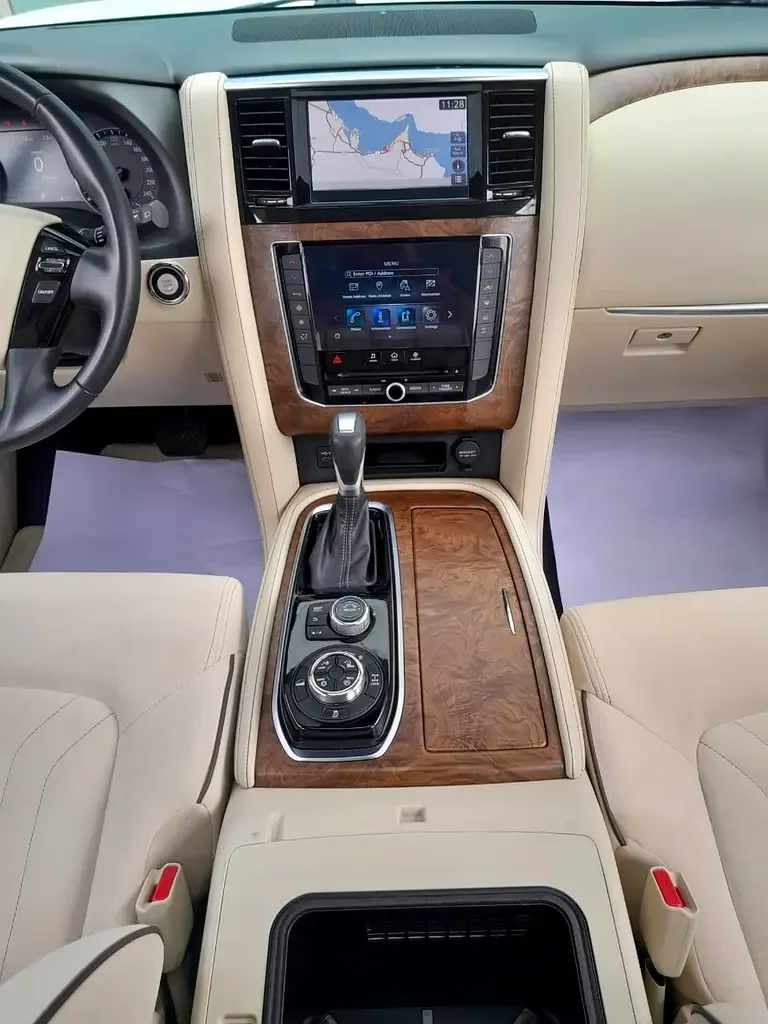 Nissan Patrol 3.8 AT 4WD (316 hp) - 11