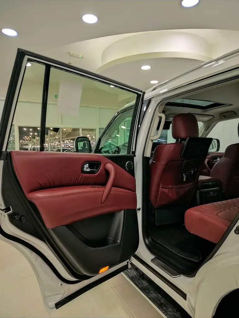 Nissan Patrol 3.8 AT 4WD (316 hp) - 11