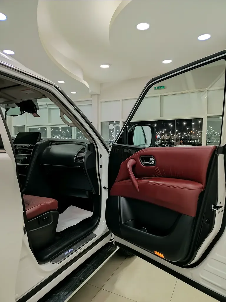 Nissan Patrol 3.8 AT 4WD (316 hp) - 14