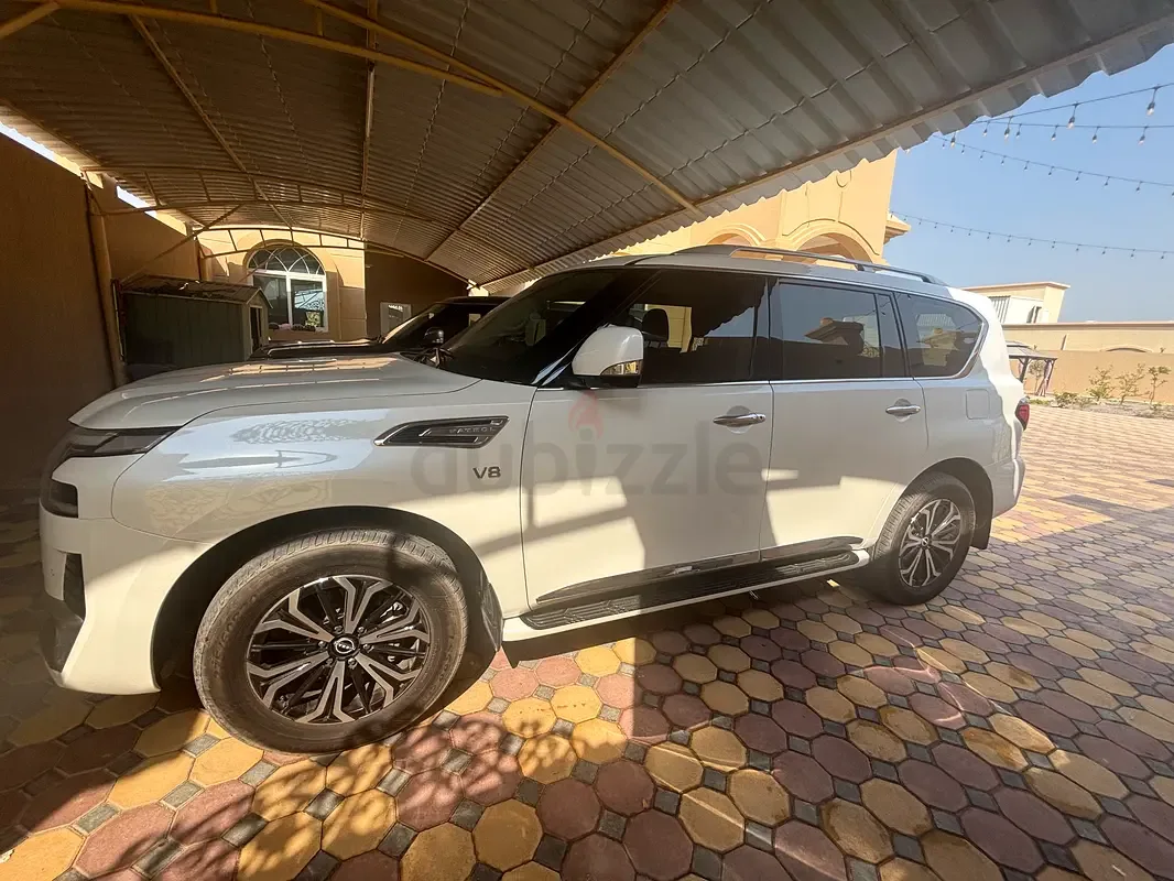 Nissan Patrol 3.8 AT AWD (316 hp)