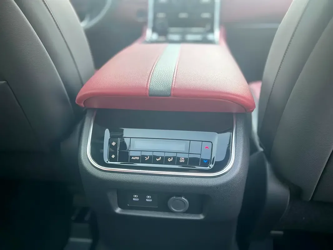 Nissan Patrol 3.8 AT AWD (316 hp) - 3