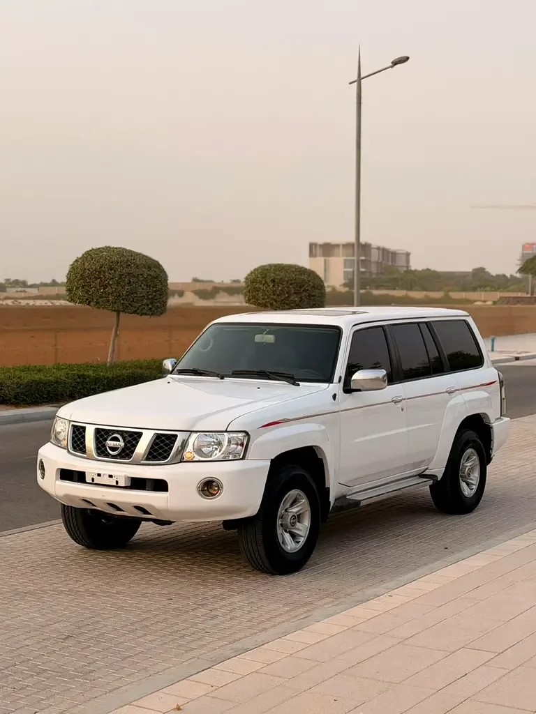 Nissan Patrol 4.0 AT (275 hp)