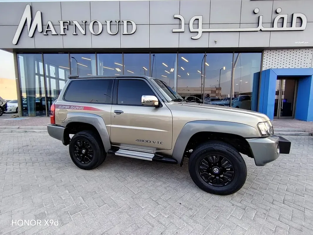Nissan Patrol 4.0 AT (275 hp)
