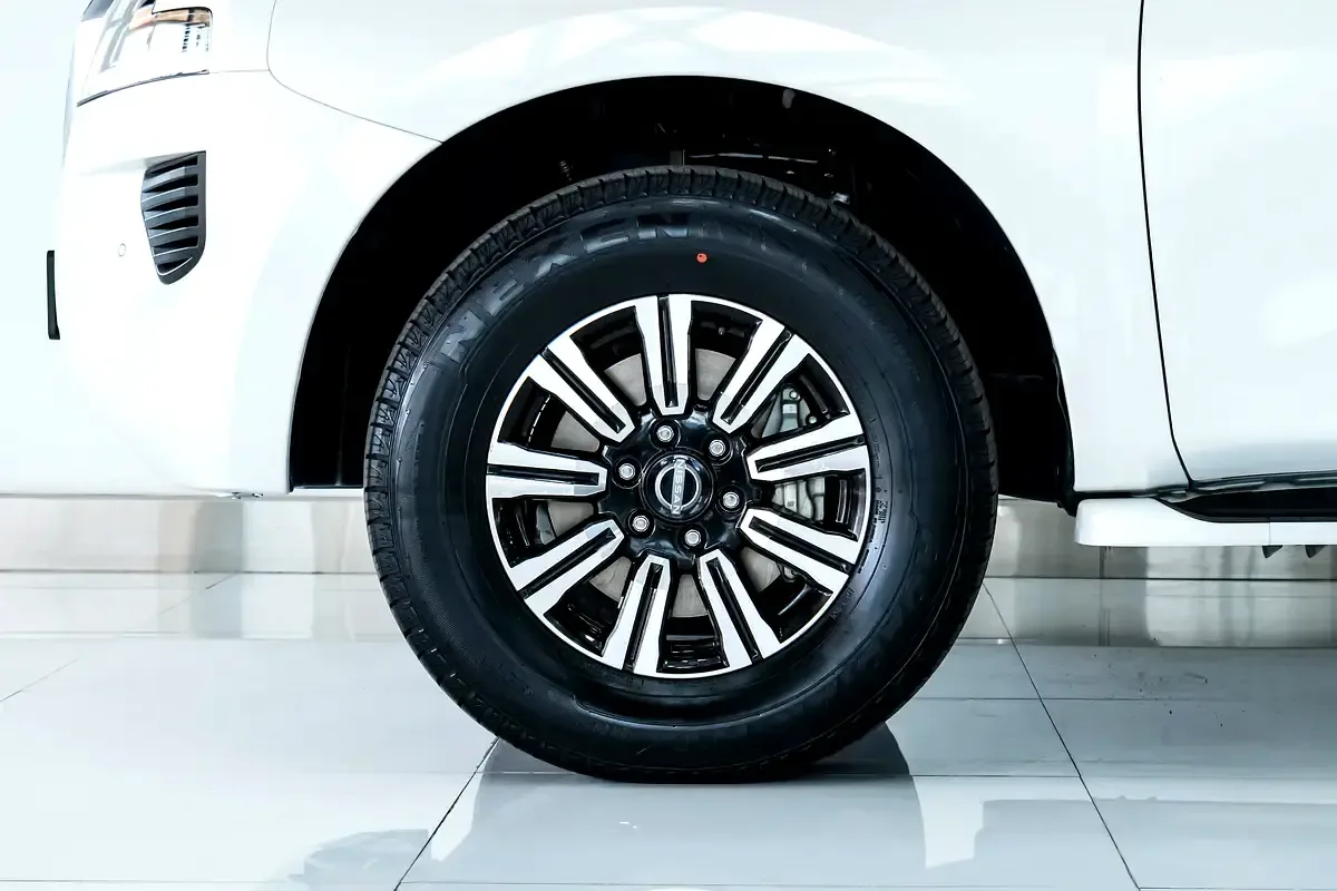 Nissan Patrol 4.0 AT 4WD (275 حصان) - 8