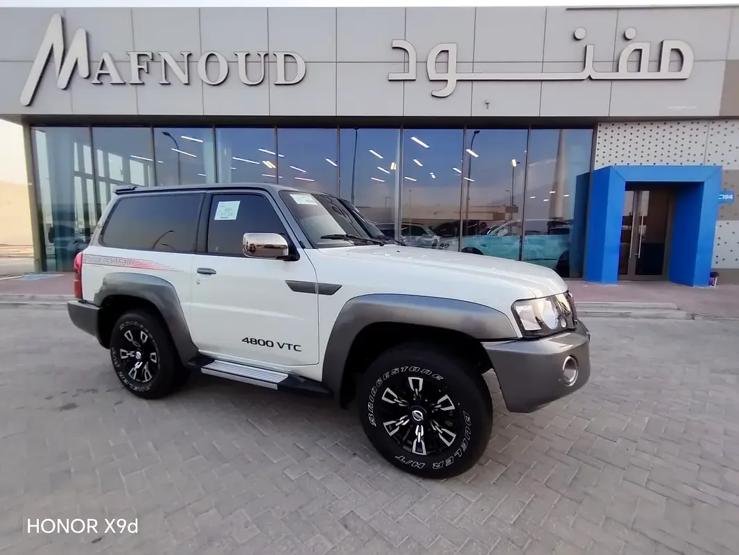 Nissan Patrol 4.8 AT (245 hp)