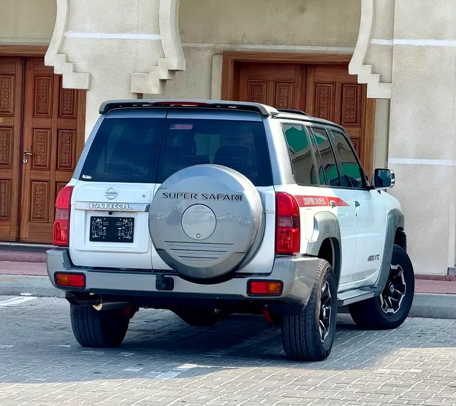 Nissan Patrol 4.8 MT (245 hp) - 6
