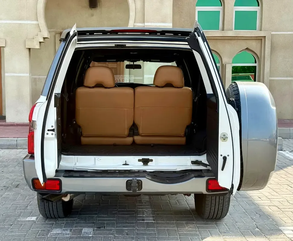 Nissan Patrol 4.8 MT (245 hp) - 5