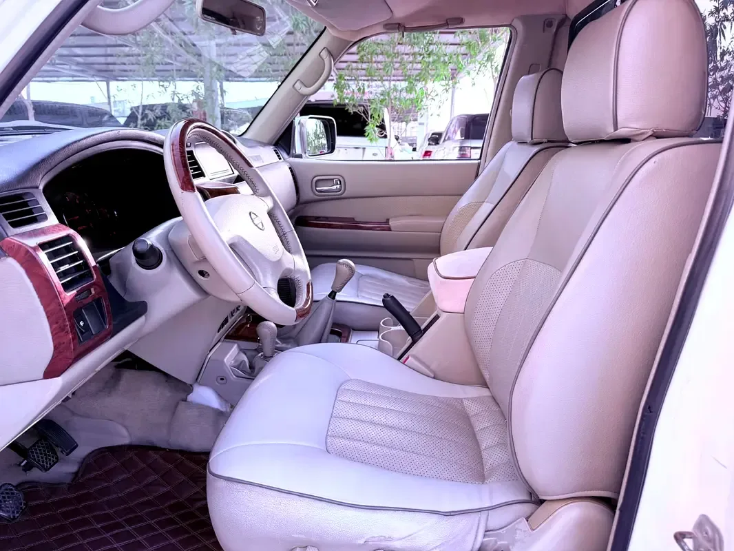Nissan Patrol 4.8 MT (280 hp) - 11