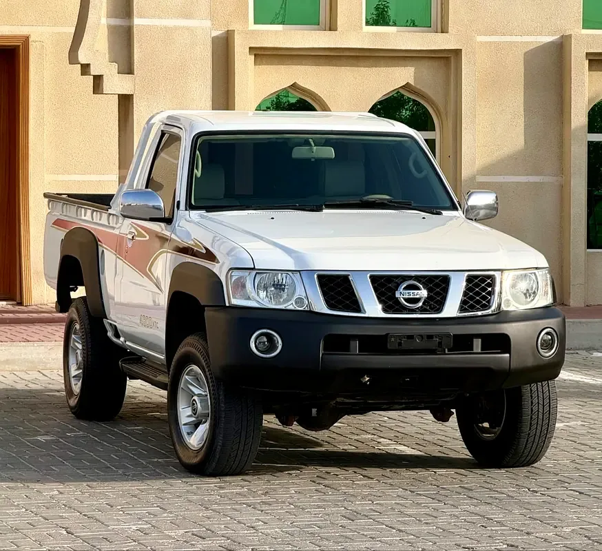 Nissan Patrol 4.8 MT (280 hp) - 17