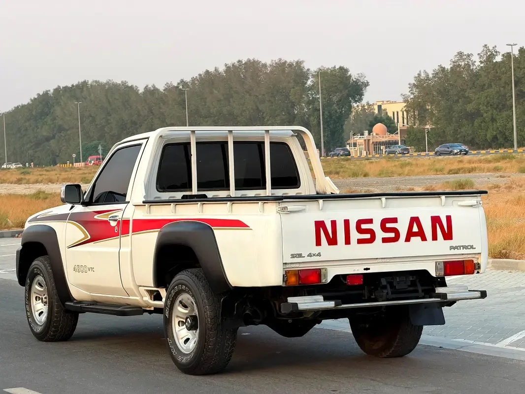 Nissan Patrol 4.8 MT 4WD (280 حصان) - 3