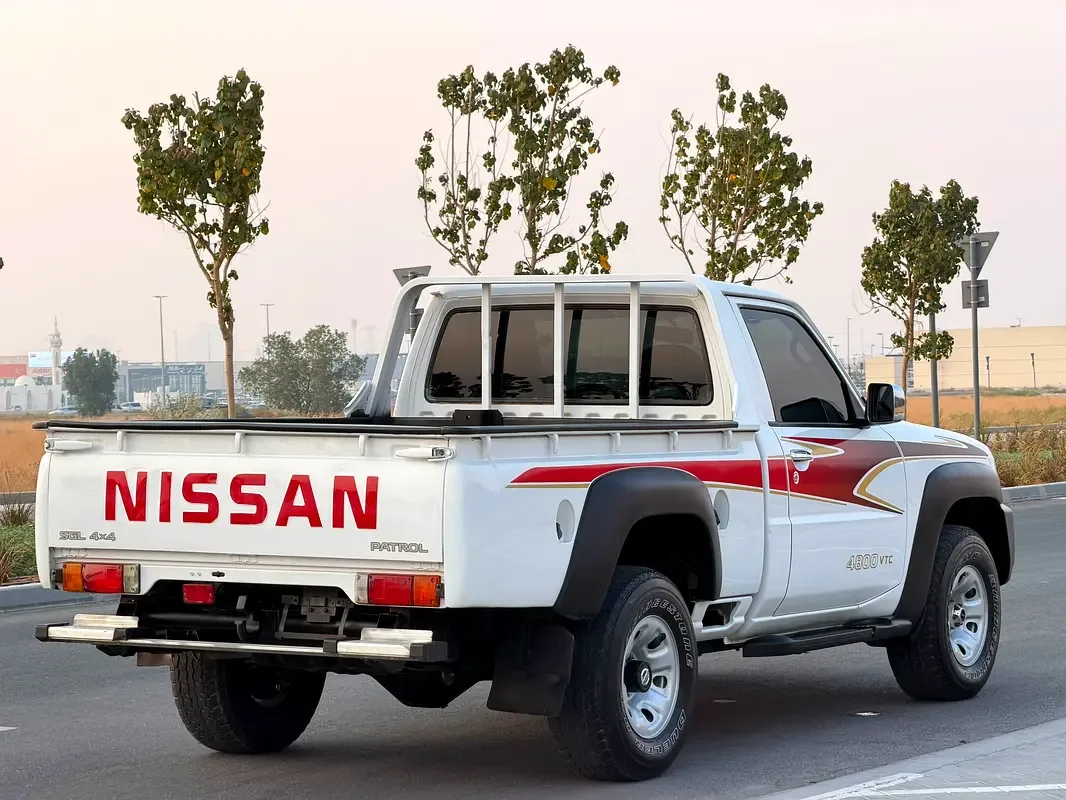 Nissan Patrol 4.8 MT 4WD (280 حصان) - 6