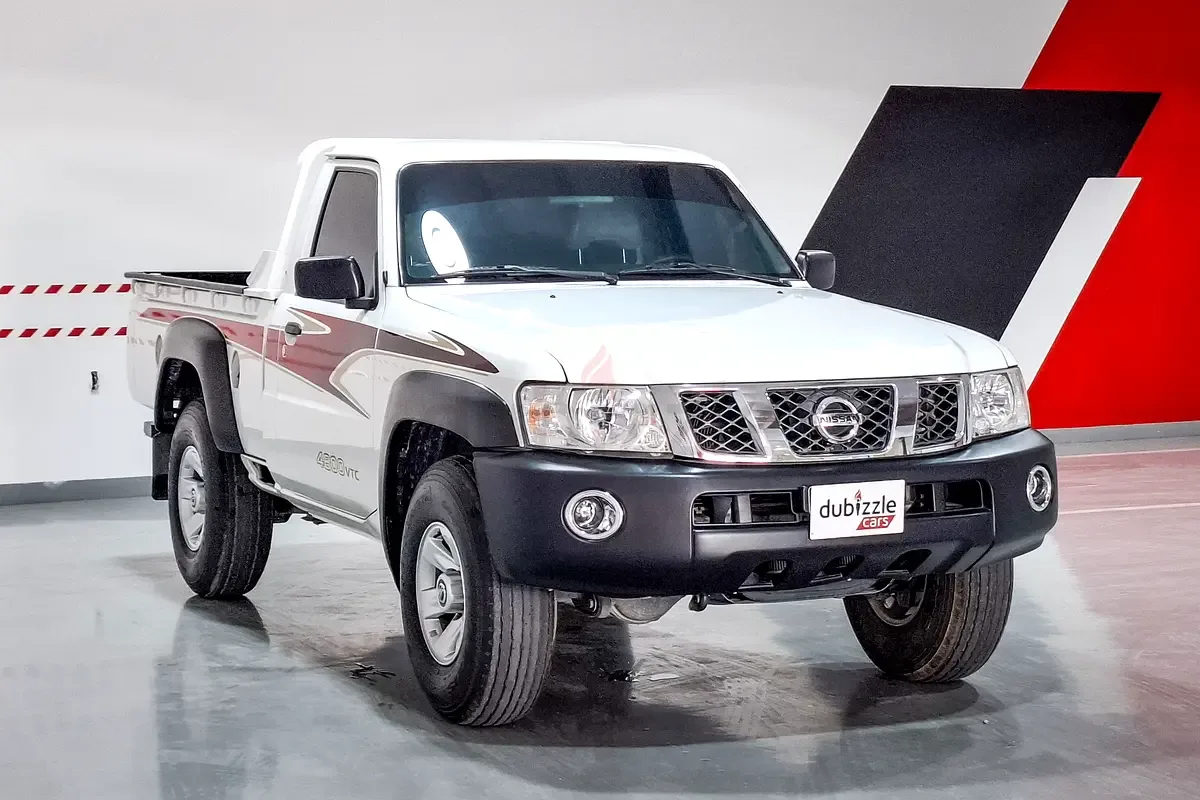 Nissan Patrol 4.8 MT 4WD (280 hp)