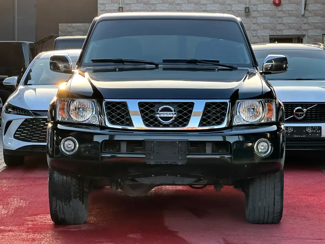 Nissan Patrol 4.8 Tiptronic (245 hp)