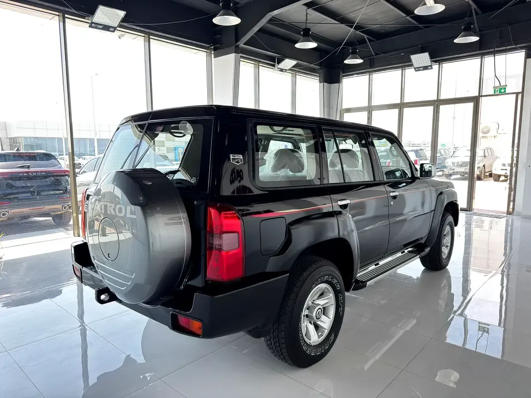 Nissan Patrol 4.8 Tiptronic (245 hp) - 4