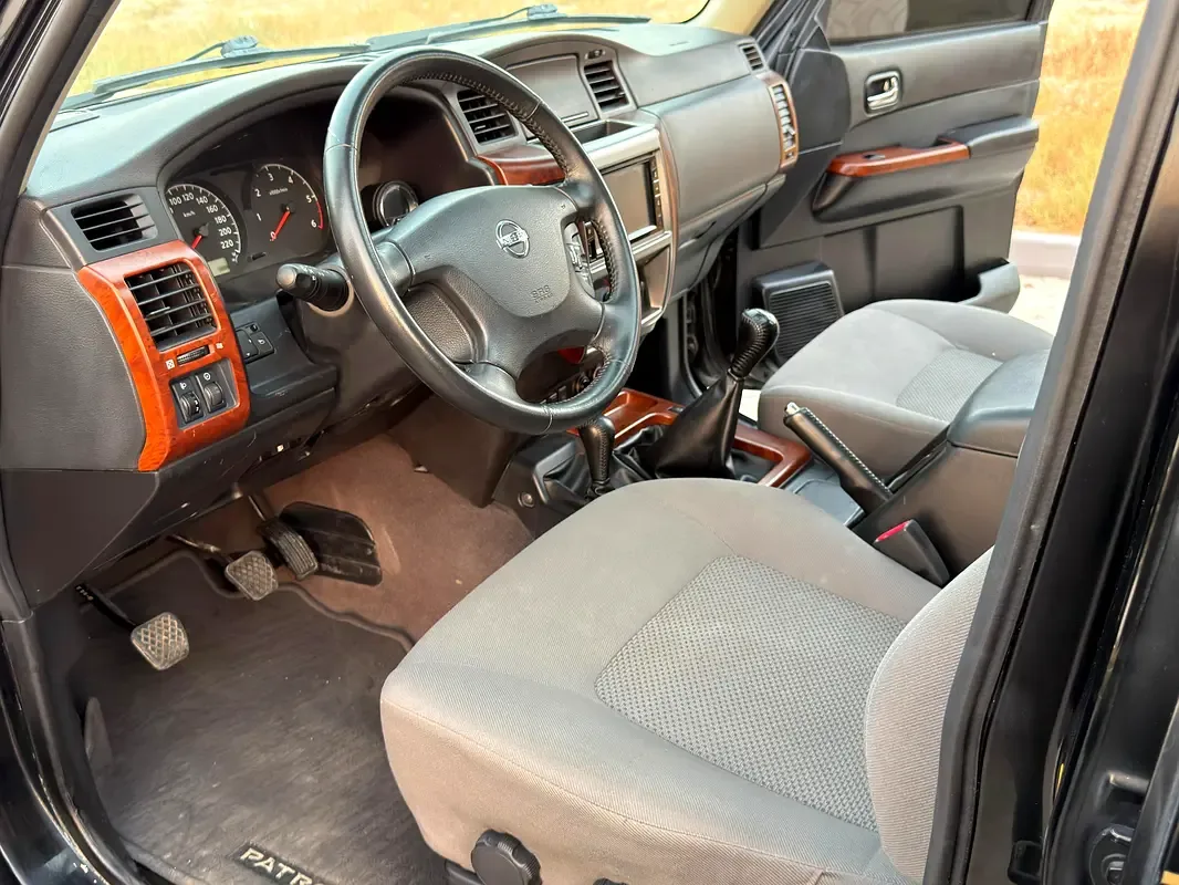 Nissan Patrol 4.8 Tiptronic (245 hp) - 9
