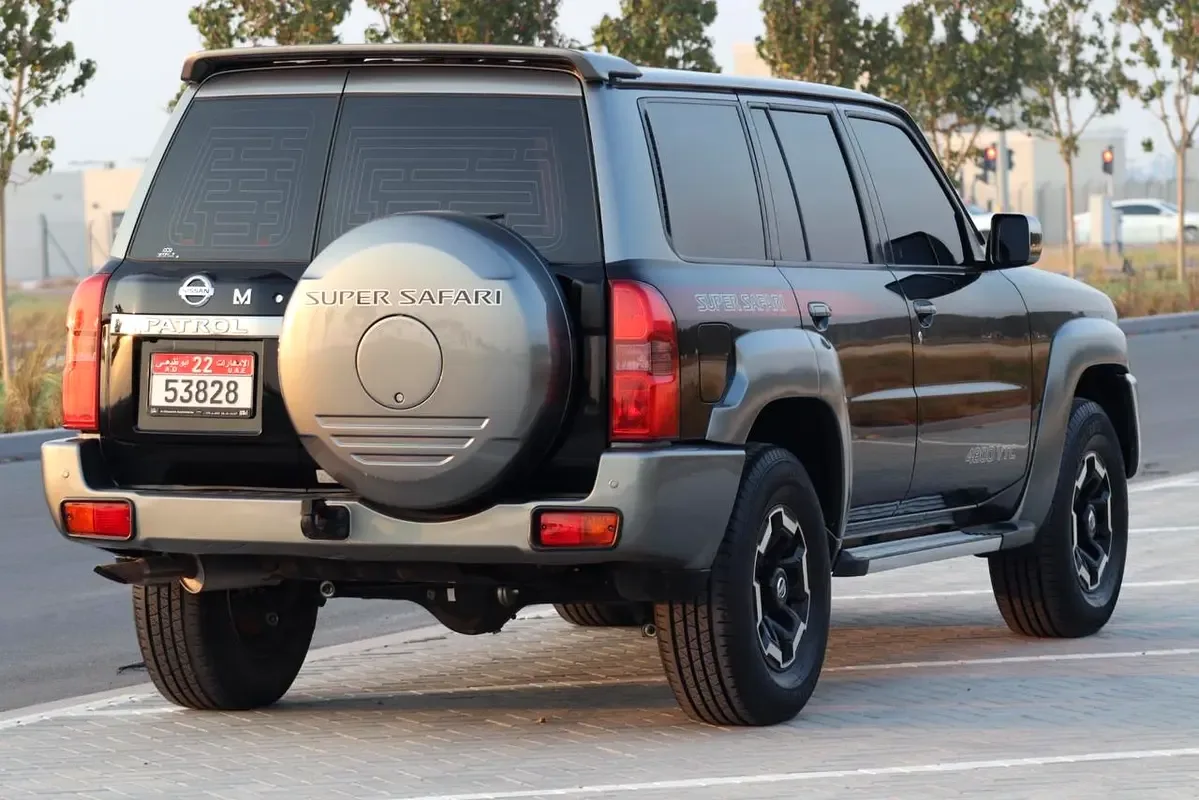 Nissan Patrol 4.8 Tiptronic (245 حصان) - 6