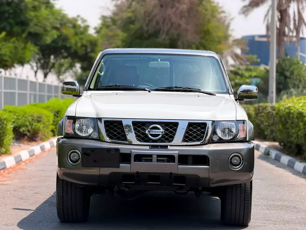 Nissan Patrol 4.8 Tiptronic (245 hp)