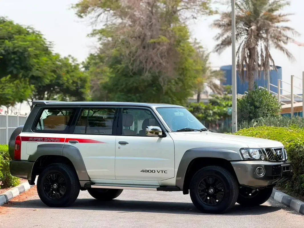 Nissan Patrol 4.8 Tiptronic (245 hp) - 4