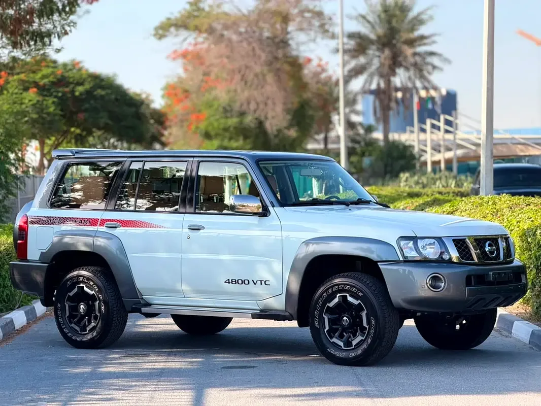 Nissan Patrol 4.8 Tiptronic (245 hp)