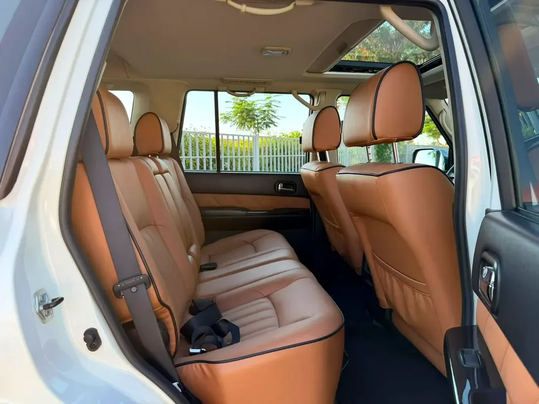 Nissan Patrol 4.8 Tiptronic (245 hp) - 8