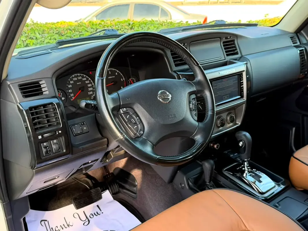 Nissan Patrol 4.8 Tiptronic (245 hp) - 14