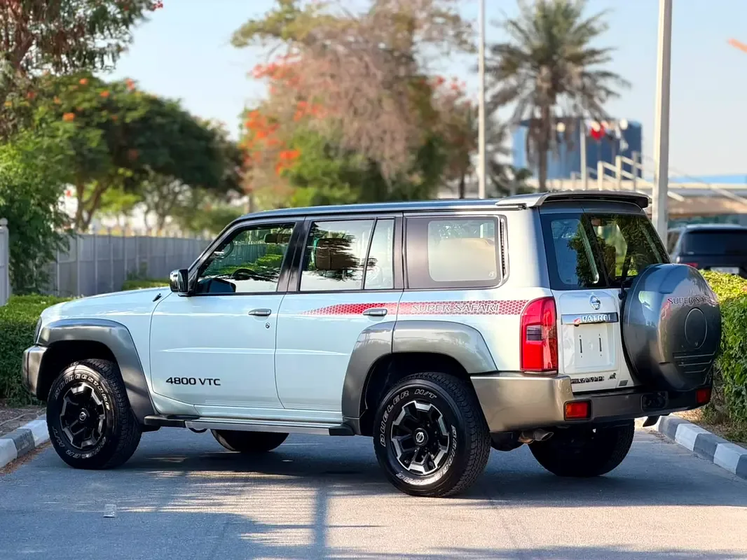 Nissan Patrol 4.8 Tiptronic (245 hp) - 18
