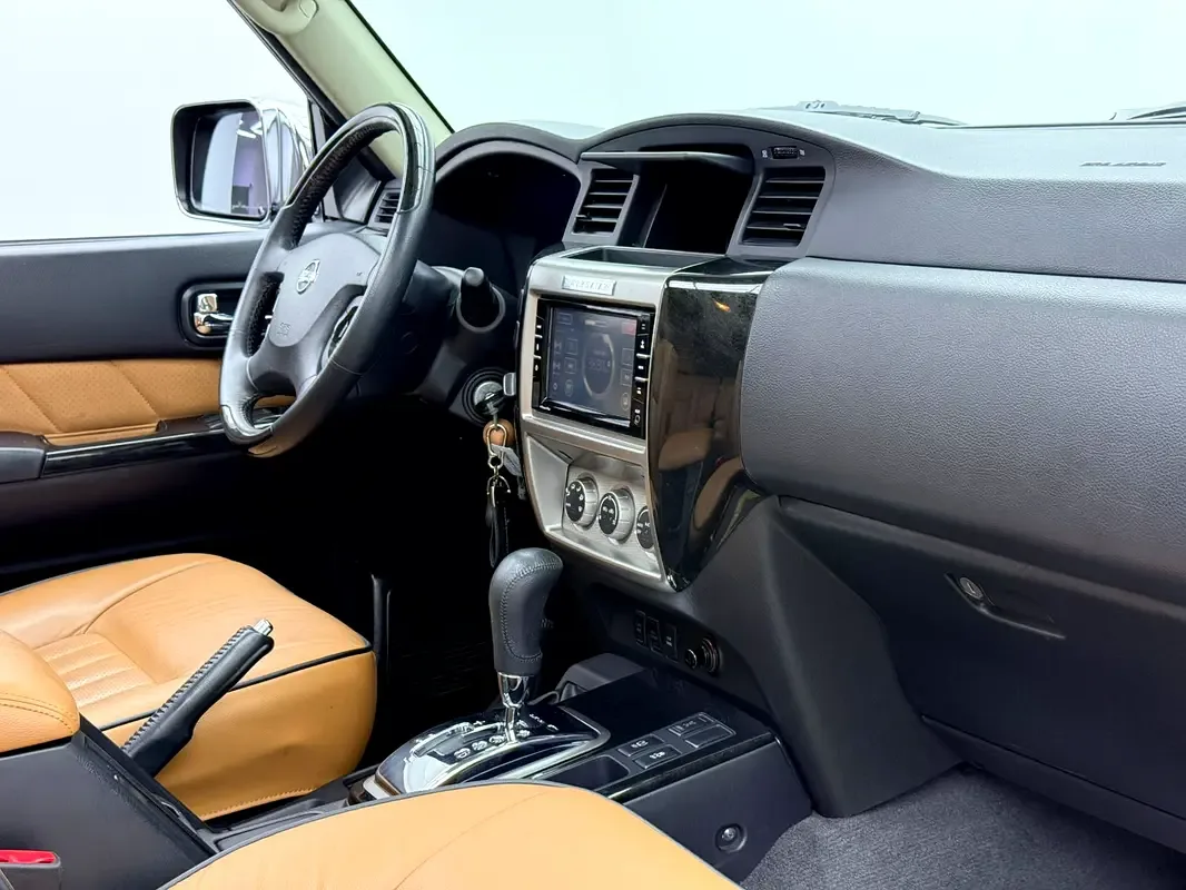 Nissan Patrol 4.8 Tiptronic (245 حصان) - 13