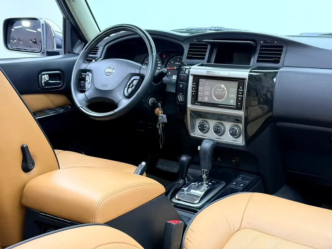 Nissan Patrol 4.8 Tiptronic (245 حصان) - 12