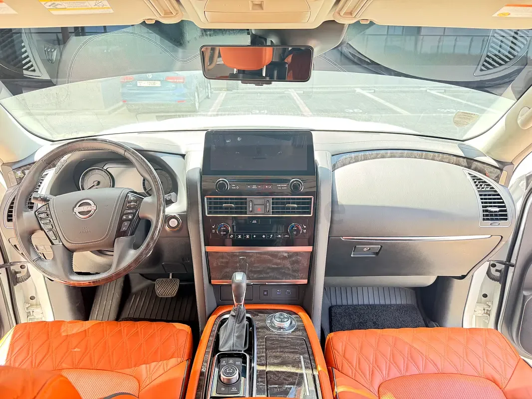 Nissan Patrol 4.8 Tiptronic (245 حصان) - 4