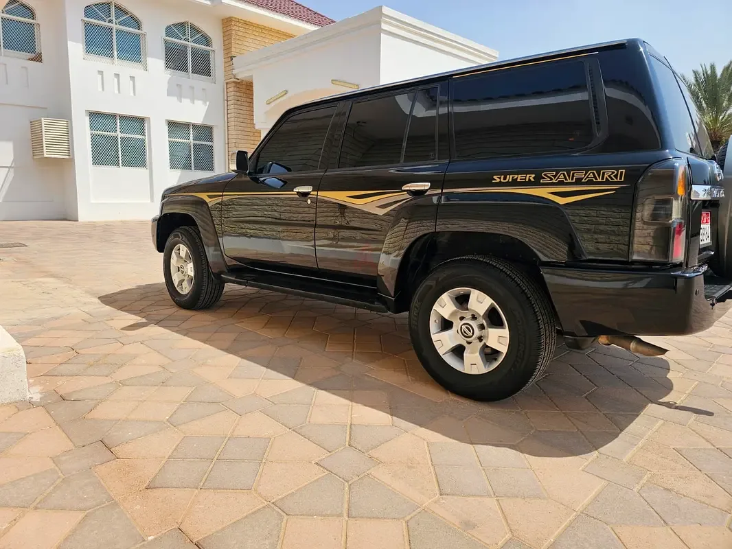 Nissan Patrol 4.8 Tiptronic (245 hp) - 2
