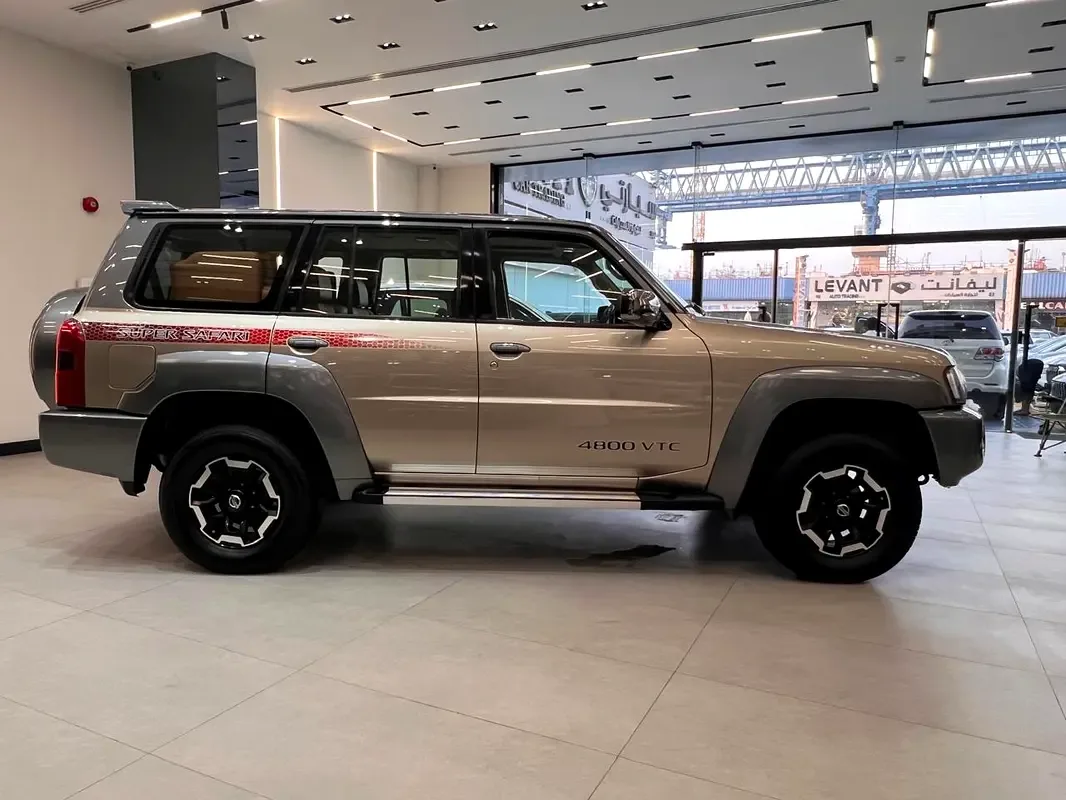 Nissan Patrol 4.8 Tiptronic (245 hp) - 5