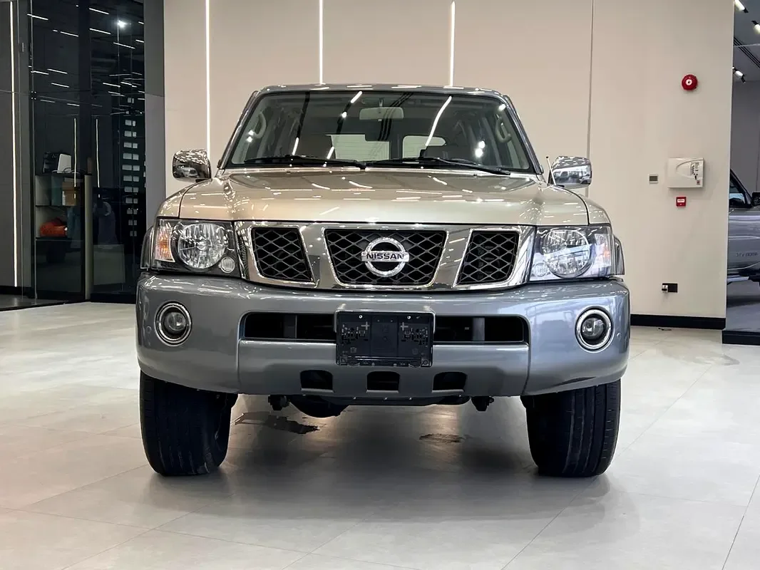 Nissan Patrol 4.8 Tiptronic (245 hp) - 6