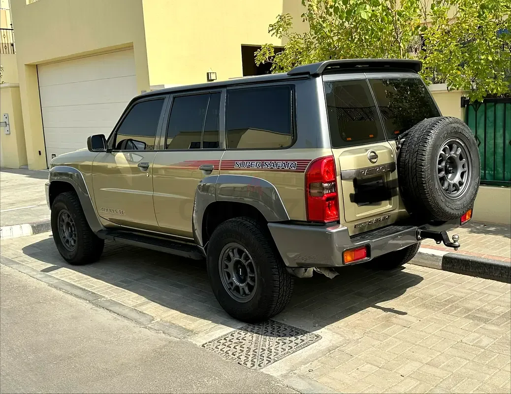 Nissan Patrol 4.8 Tiptronic (245 حصان) - 2