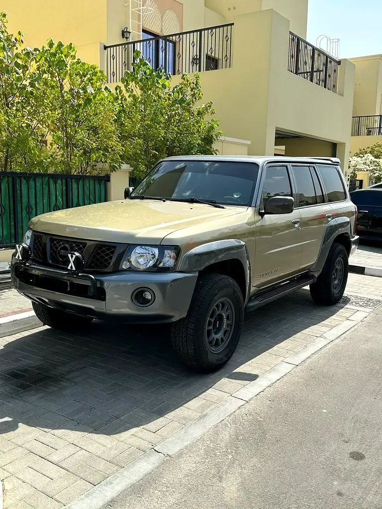 Nissan Patrol 4.8 Tiptronic (245 حصان)