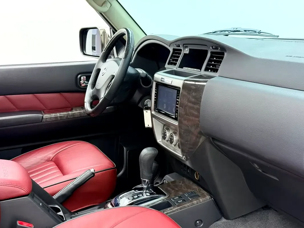 Nissan Patrol 4.8 Tiptronic (245 حصان) - 13