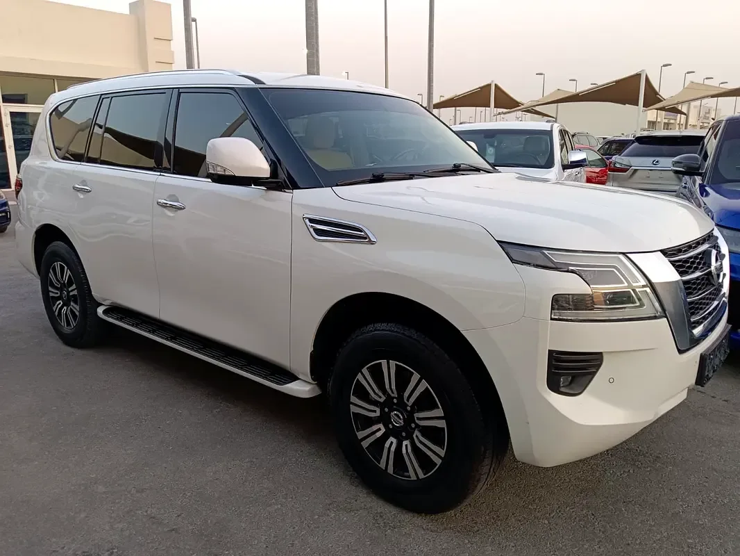 Nissan Patrol 5.6 (405 hp) Automatic transmission
