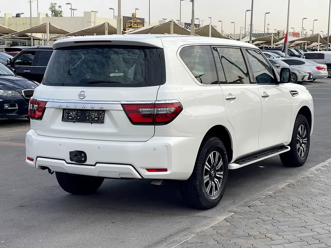 Nissan Patrol 5.6 (405 hp) Automatic transmission - 6