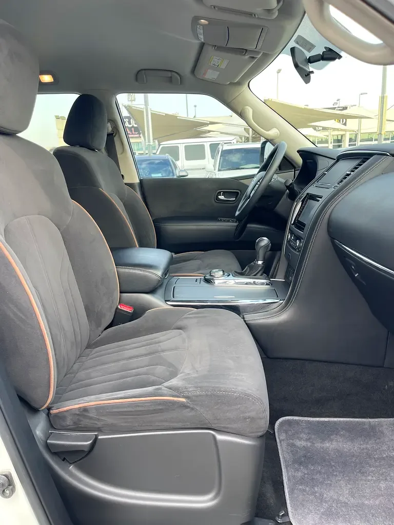 Nissan Patrol 5.6 (405 hp) Automatic transmission - 16