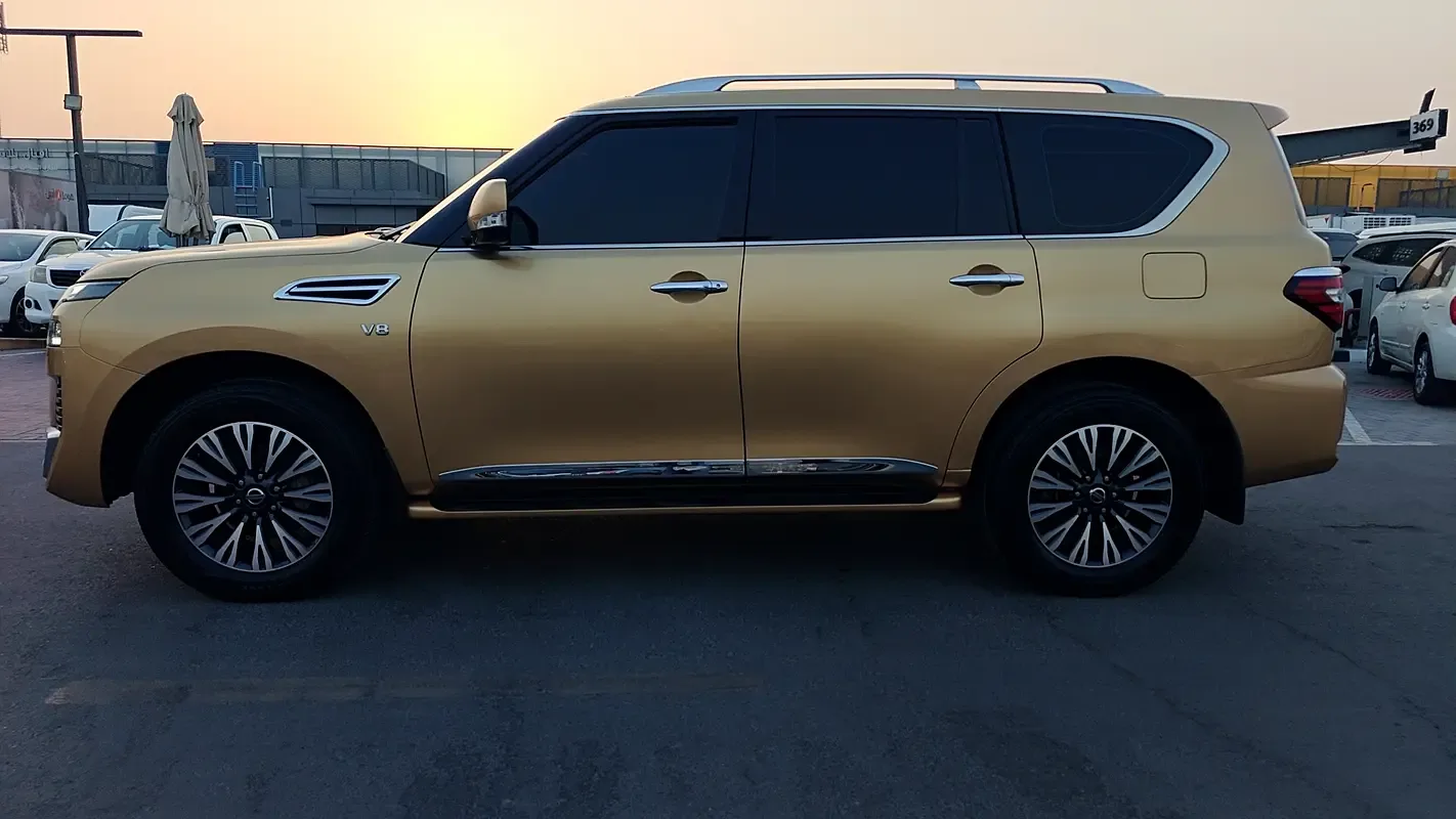 Nissan Patrol 5.6 (405 hp) Automatic transmission - 4