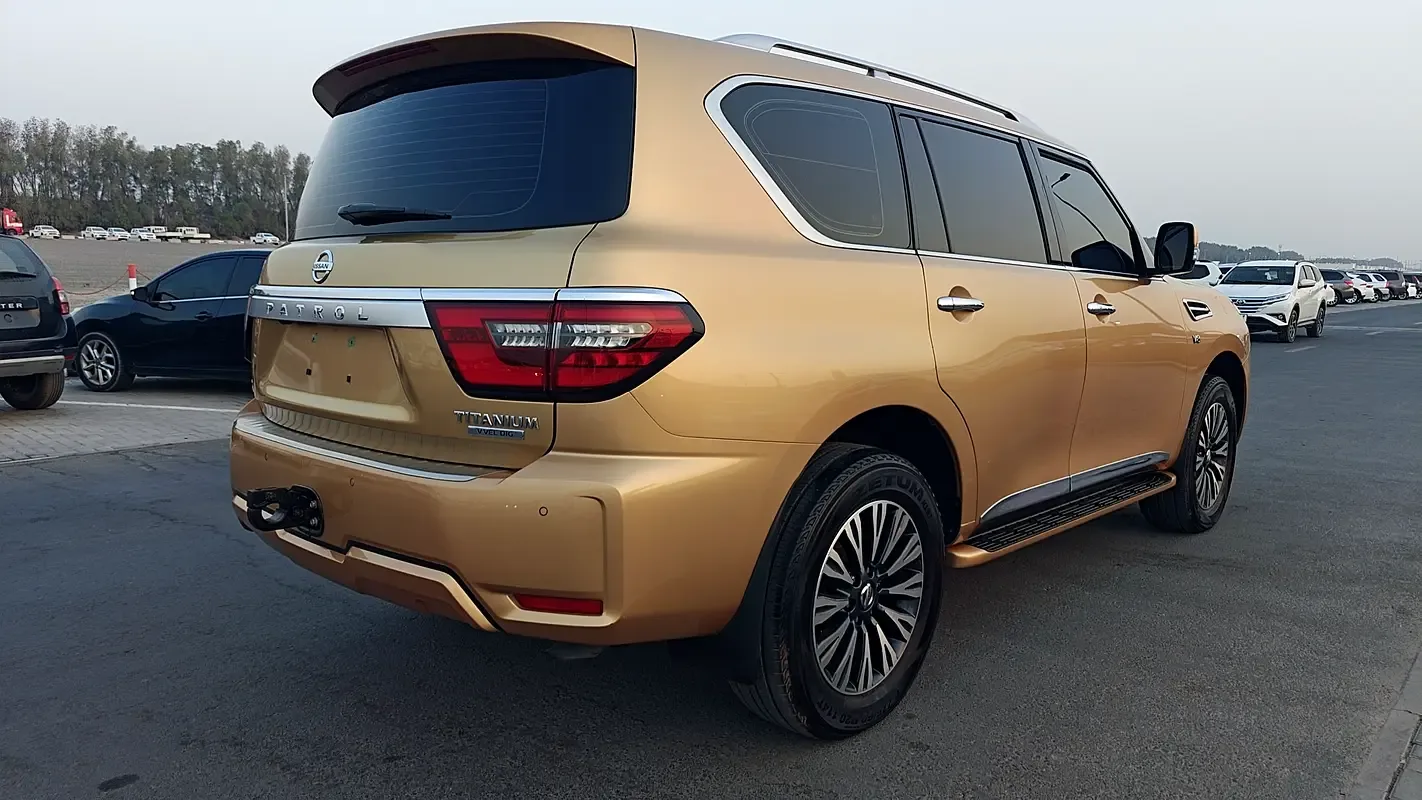 Nissan Patrol 5.6 (405 hp) Automatic transmission - 10