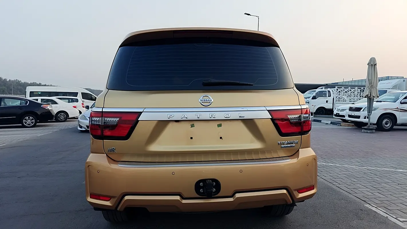 Nissan Patrol 5.6 (405 hp) Automatic transmission - 11