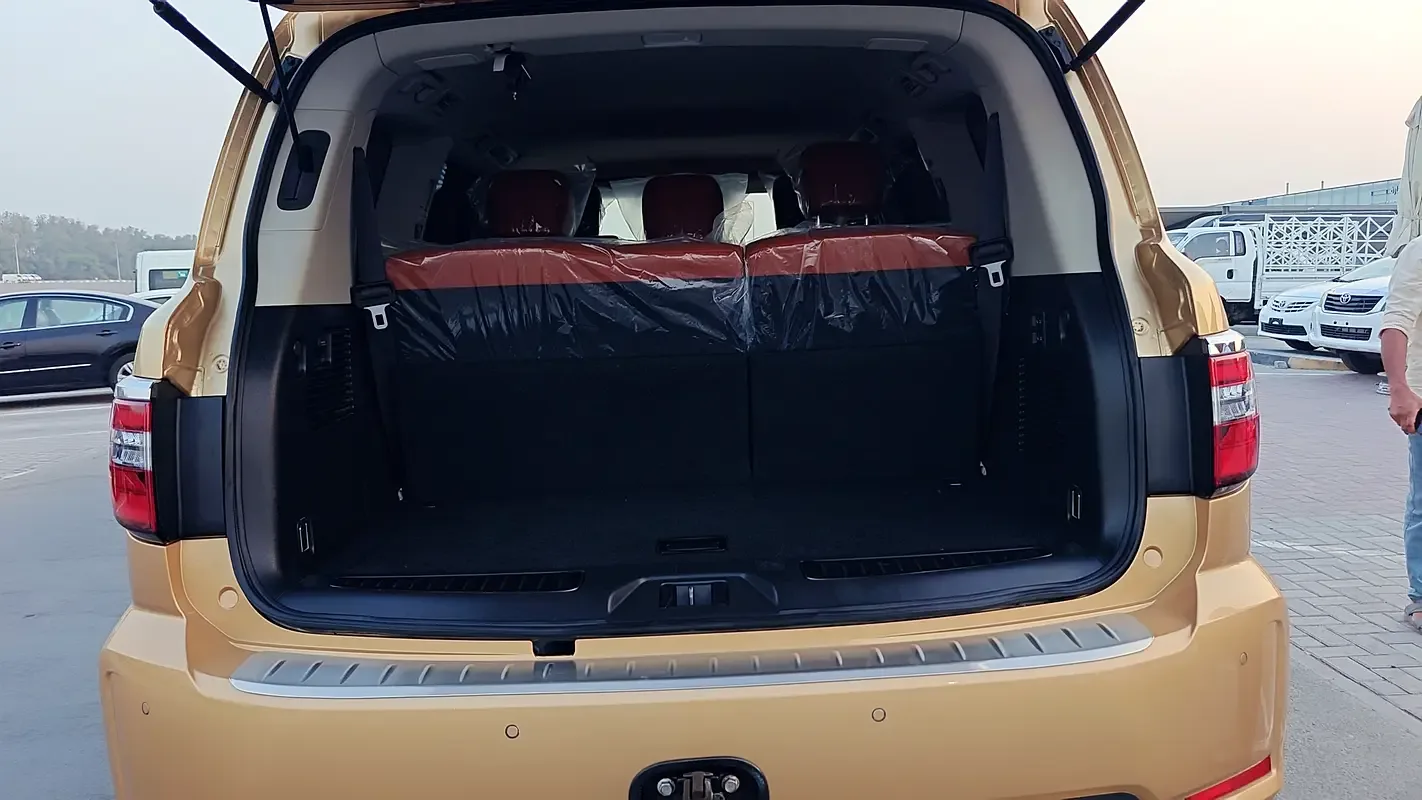 Nissan Patrol 5.6 (405 hp) Automatic transmission - 17